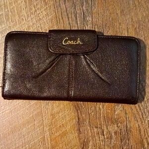 Coach leather Brown bifold wallet❤️